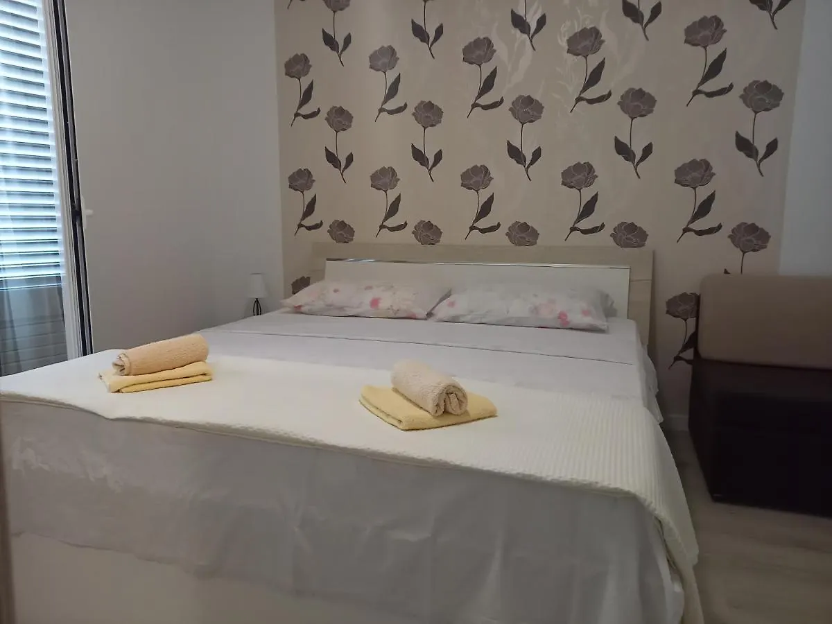 Apartmani Dijana Palit Apartament