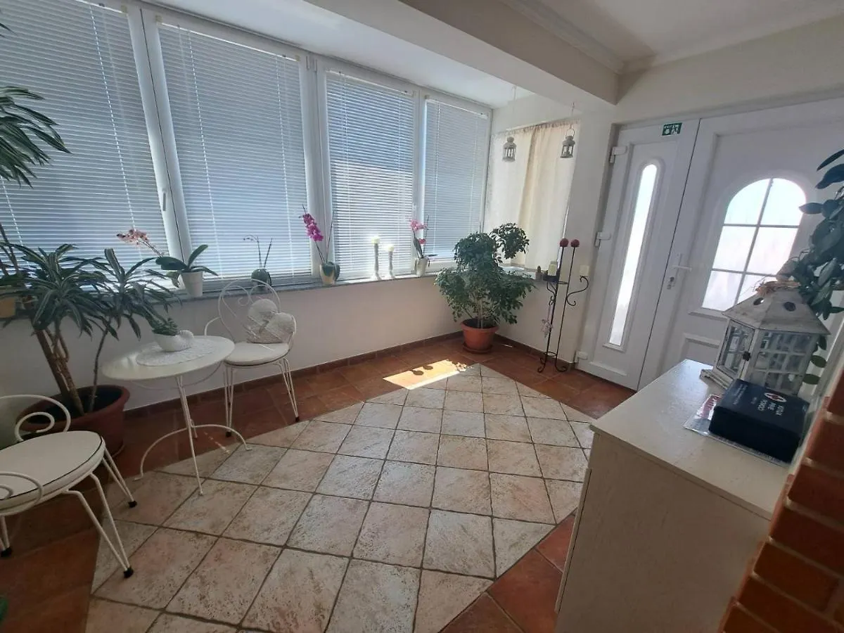 Apartament Apartmani Dijana Palit